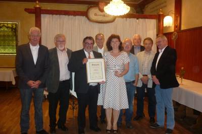 Die Fraktion mit Ihrem neuen Ehrenmitglied